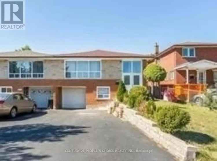 4 2 Bed Semi-Detached Home Huge Lot Great Investment