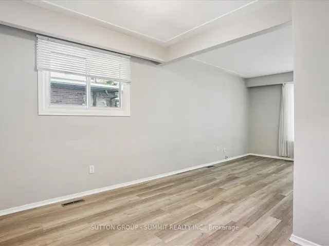 House For Sale in Hamilton, Ontario