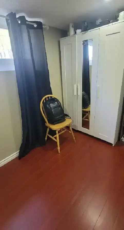 Single Room for rent- Basement