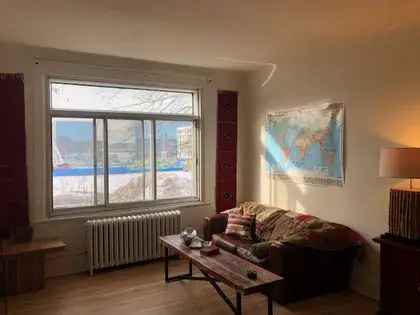 Montreal Outremont 1 Room Colocation Available Immediately