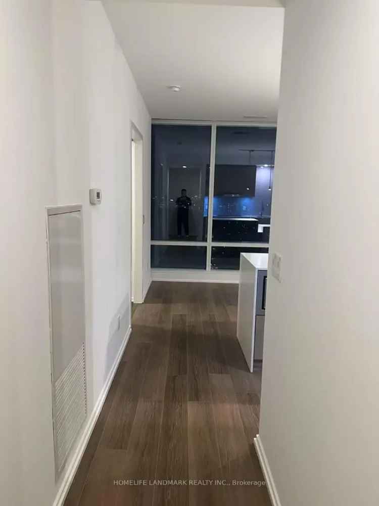 House For Rent in 1, Bloor Street East, Toronto, Ontario