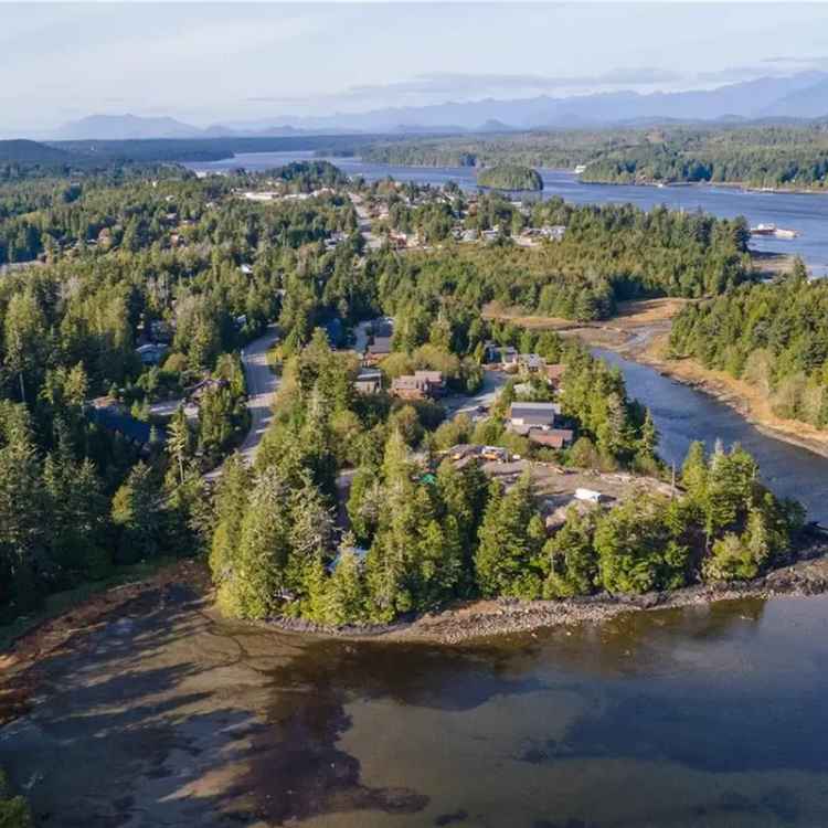 Waterfront Cottage Ucluelet - West Coast Retreat