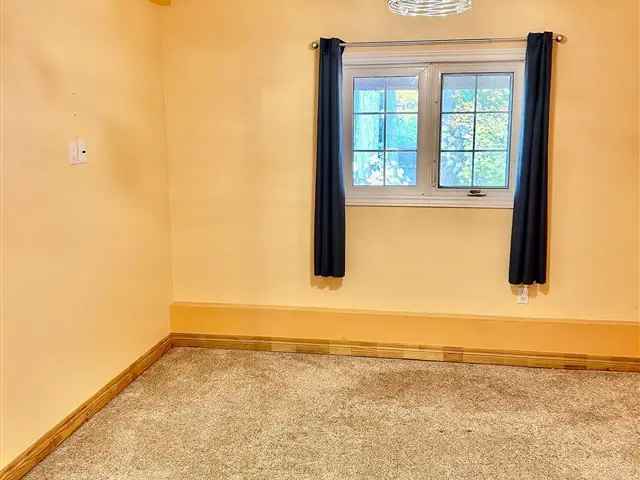 House For Sale in Barrie, Ontario