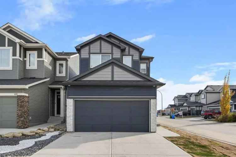 Legacy Calgary Home: Modern Open Floorplan, 5-Piece Ensuite, Bonus Room