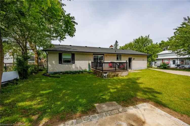 House For Sale in Delhi, Ontario