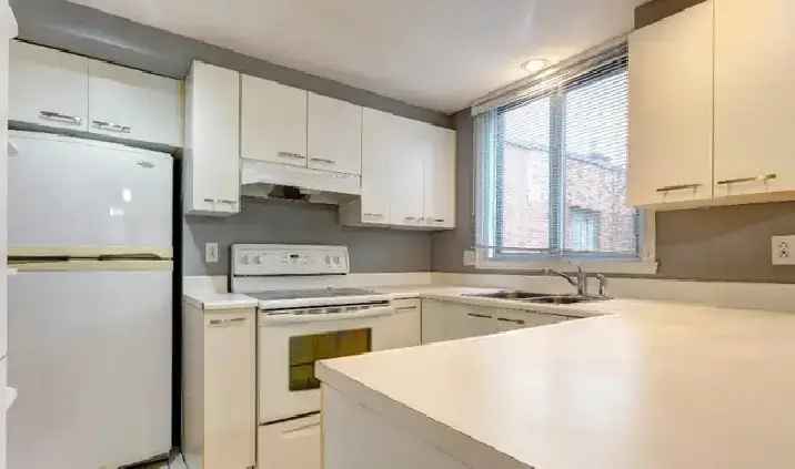 SPACIOUS, APPLIANCES, BALCONY, GARAGE, CDN