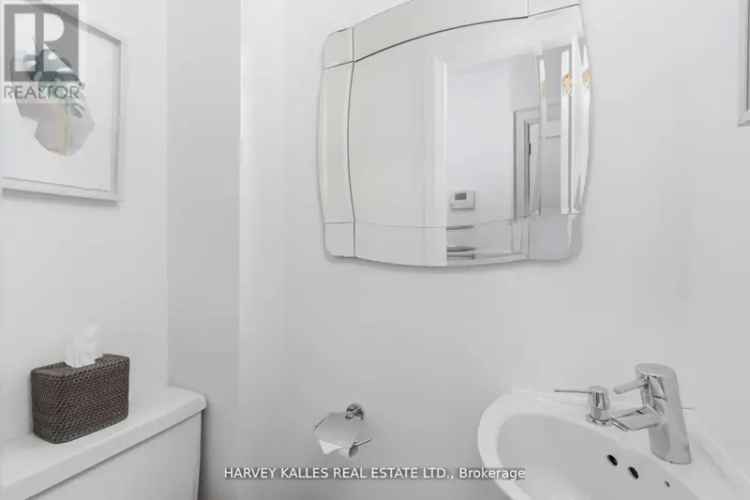 Allenby Family Home 3 Bed 3 Bath Move In Ready