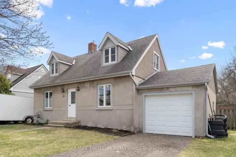Langton 1.5 Story Home Freshly Renovated 1100 sq ft
