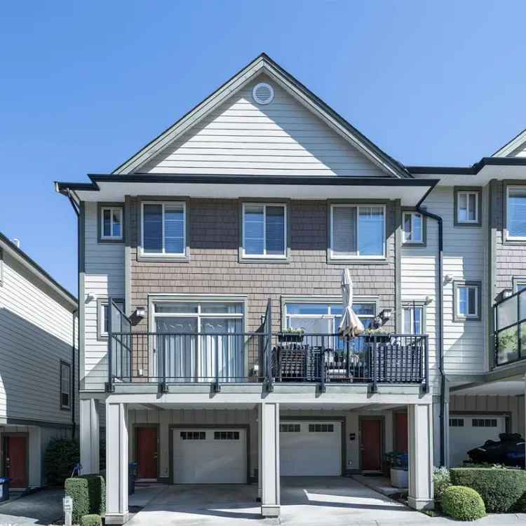 South Surrey Townhouse - 3 Bed 2 Bath, Gourmet Kitchen, Family Friendly