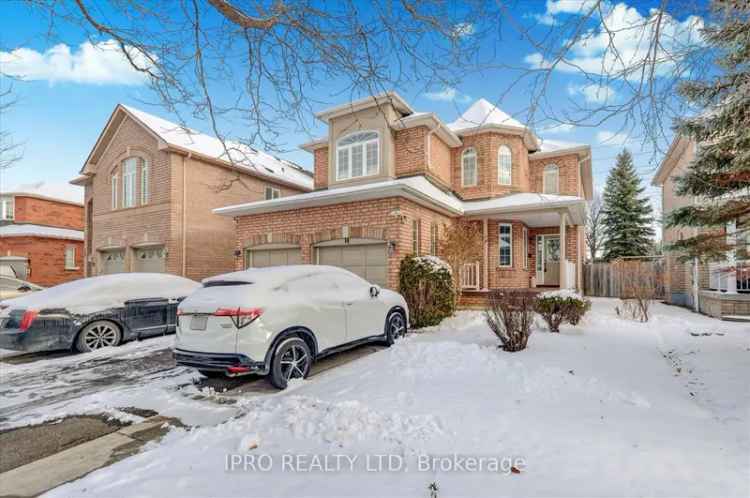 House For Sale in Brampton, Ontario