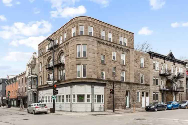 Apartment For Rent in 2002, Rue Saint-André, Montreal, Quebec