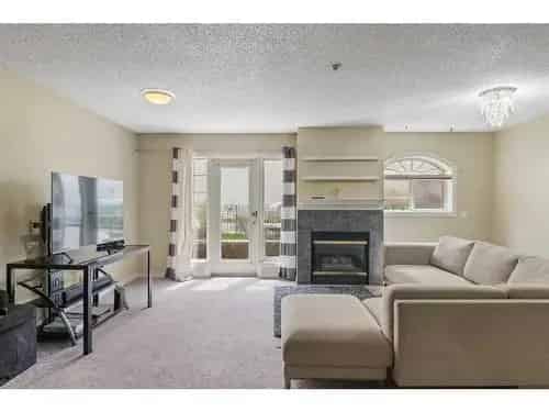 Beltline Condo For Sale: 2-Storey, 2 Master Suites, South Patio