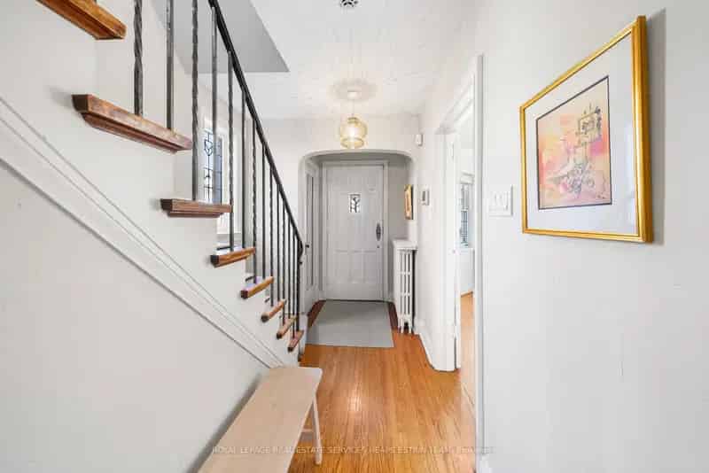 23 Donlea Drive North Leaside Family Home