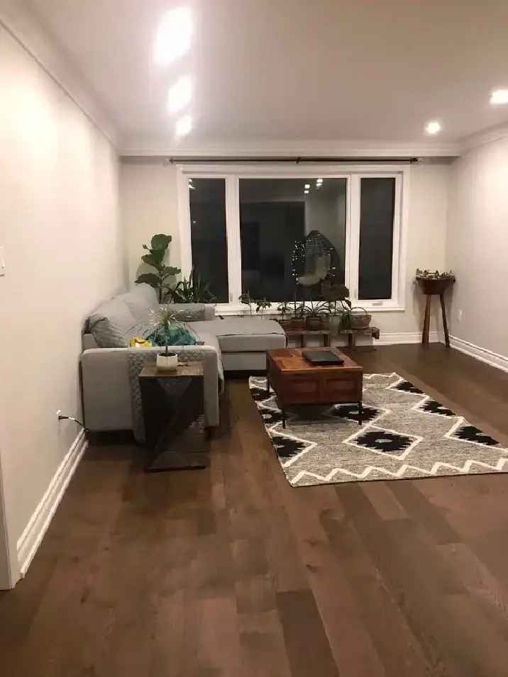 Furnished Room for Rent for a Female - Thornhill