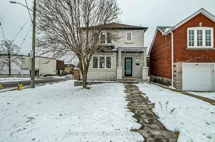 House For Sale in Cobourg, Ontario