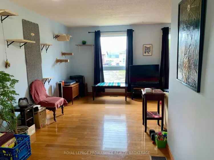 2+1 Bedroom Semi-Detached Home with In-Law Suite