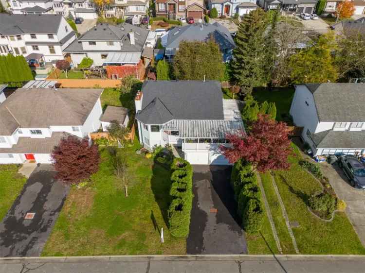 Pitt Meadows Family Home R4 Zoning 4 Suites Potential