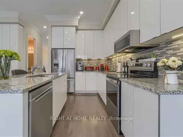 Luxurious Lebovic Townhome 4 1 Beds 5 Baths 2500 Sq Ft