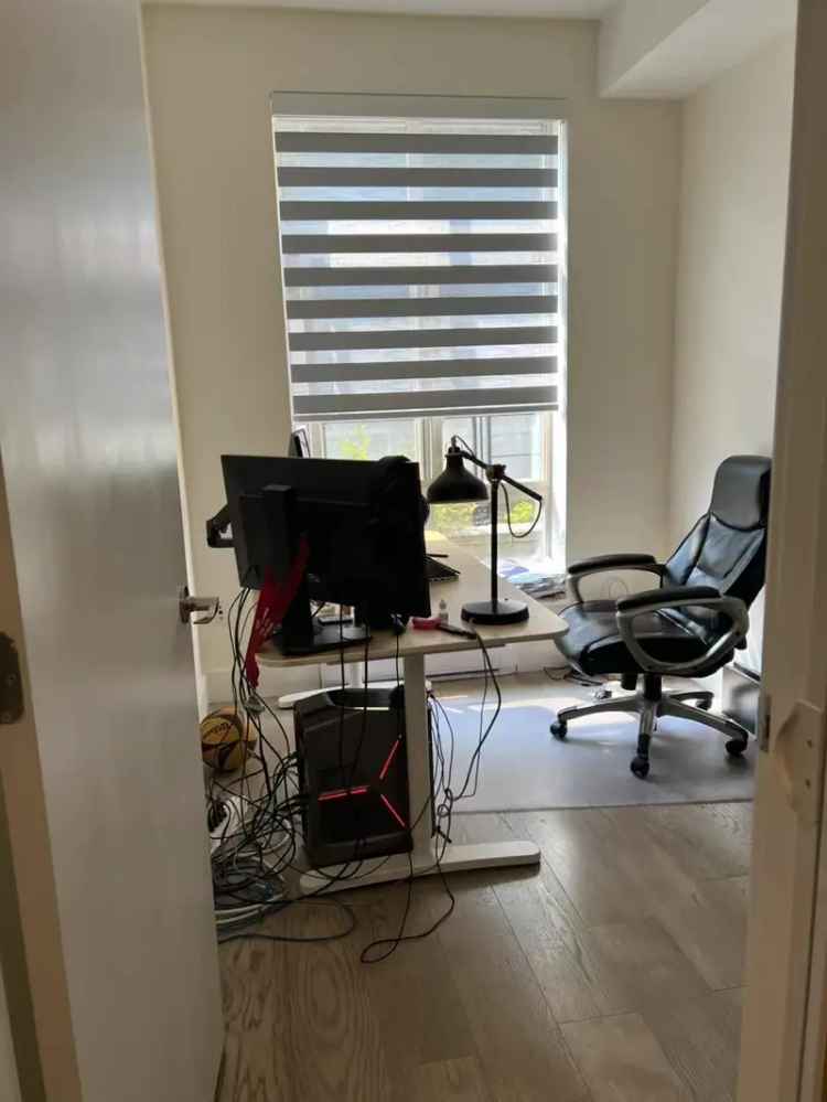 University VW Condo 2 Bed 2 Parking Vancouver West
