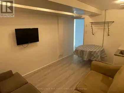 2 rooms apartment of 84 m² in Toronto