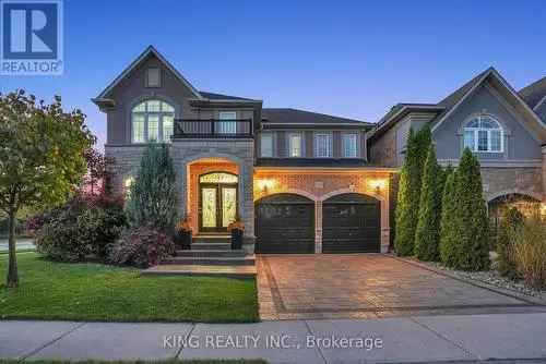 4 Bedroom 4 Bathroom Detached Home in Oakville Lakeshore Woods