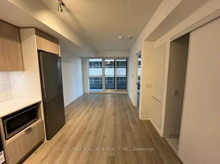 Condo For Sale in Toronto, Ontario