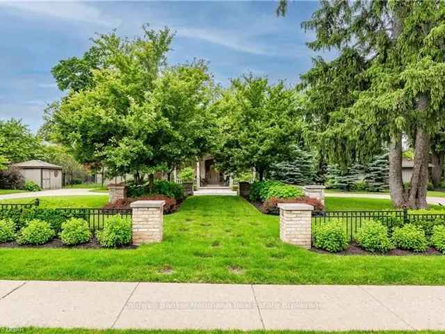 Luxury 5000 sq ft Manor in Guelph's St George's Park