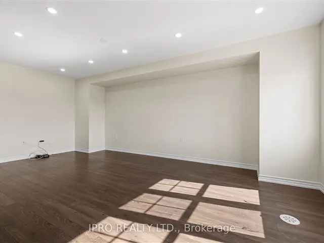 Modern Mattamy Townhouse 3 Beds 25 Baths Updated Kitchen