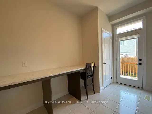 Niagara Falls 4-Bedroom Detached Home Near Amenities