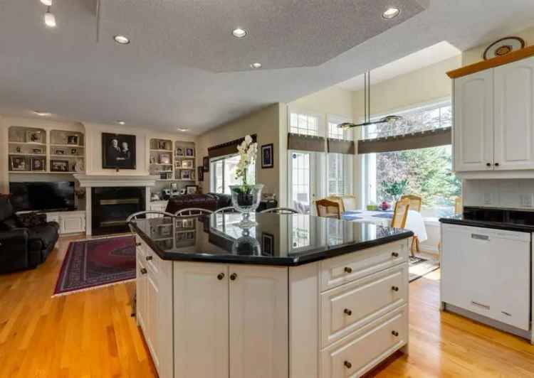 House For Sale in Calgary, Alberta