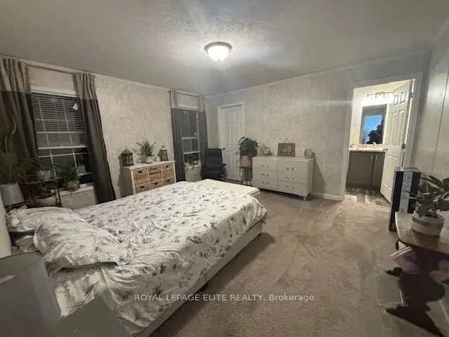 House For Sale in Southgate, Ontario