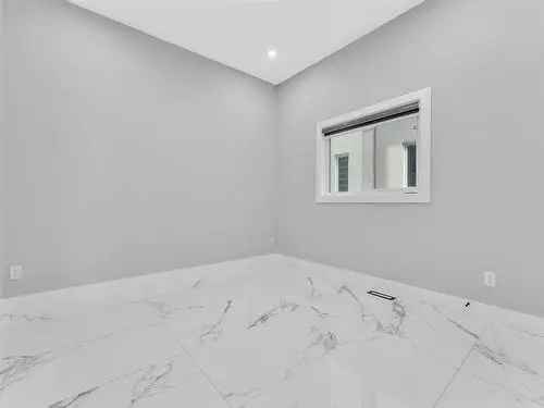 House For Sale in Edmonton, Alberta