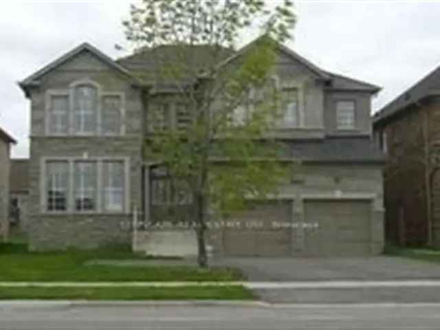 House For Rent in Oakville, Ontario