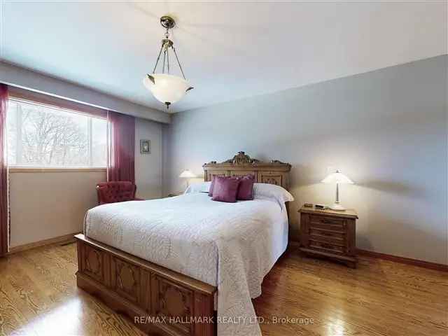 House For Sale in 46, Garrard Road, Whitby, Ontario