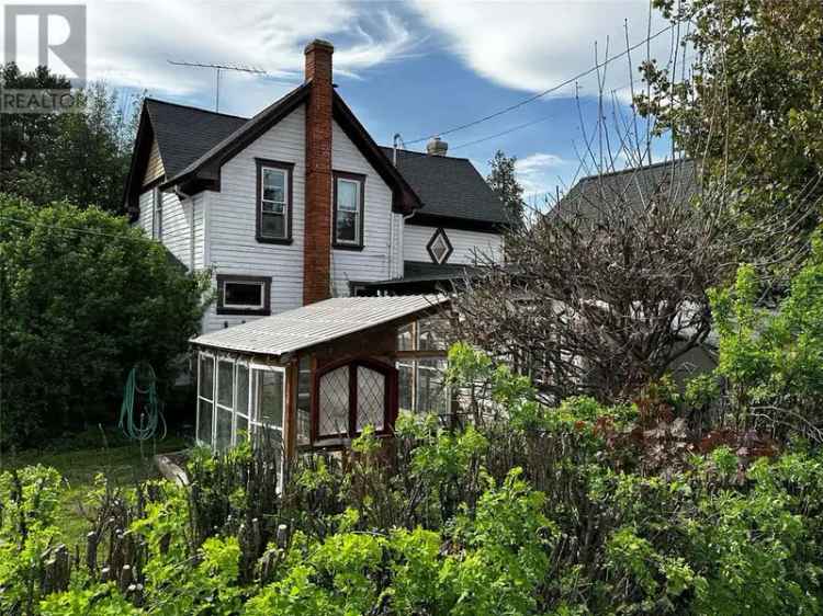 Charming Heritage Home in Armstrong BC