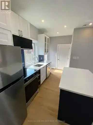 Brand New House Near Downtown Barrie with Modern Amenities