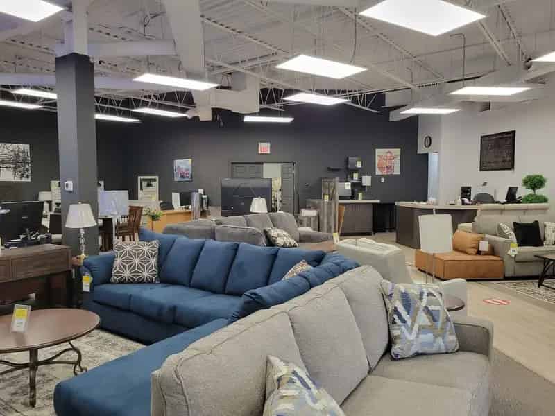 Retail Space for Lease Victoria Street N Bruce Street High Traffic