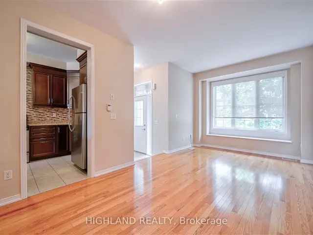 4 Bedroom Townhouse in Vellore Village Vaughan