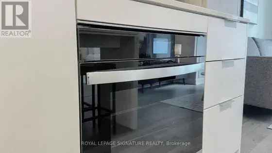 1 Bedroom Condo 114m² Toronto City Center Corporate Rental