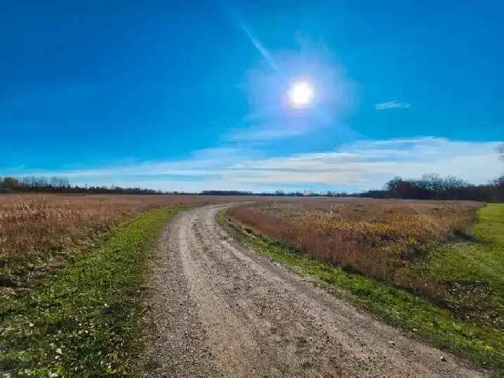 27.2 Acres of prime land for sale in Ste Anne Mb