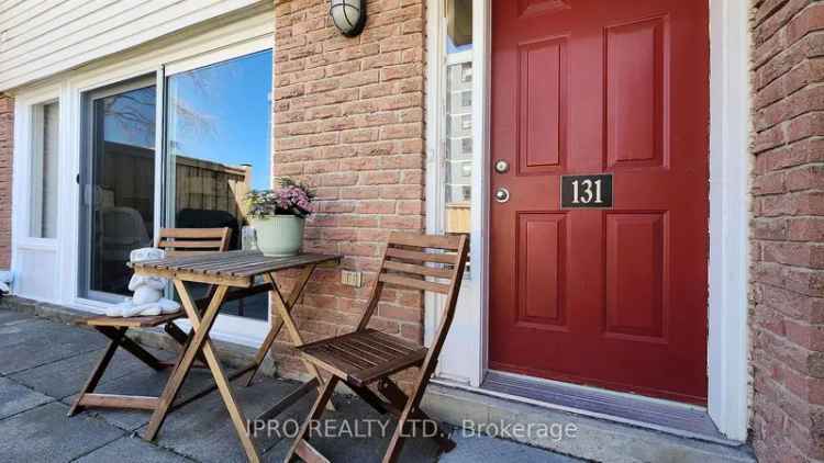 House For Sale in 131, Milestone Crescent, Aurora, Ontario