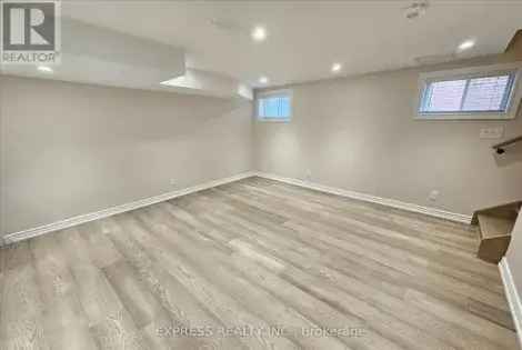 1 room house of 304 m² in Toronto