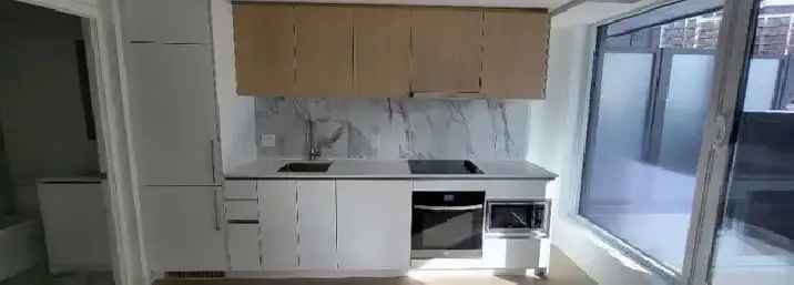 Rent Westline Condos Yorkdale Shopping Centre 1 Bedroom 1 Den