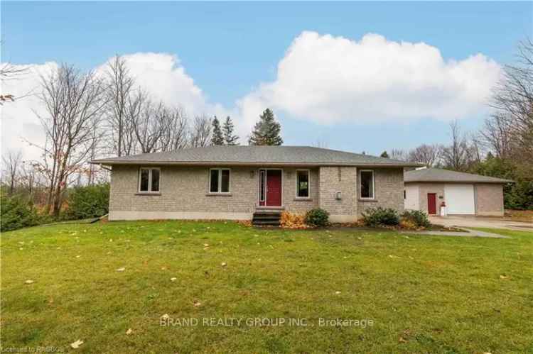 House For Sale in Georgian Bluffs, Ontario