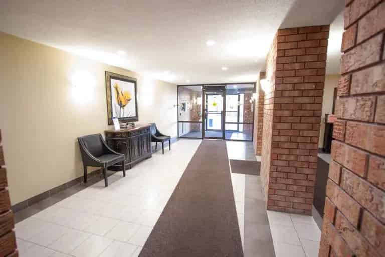 Rent Apartment in London Near Western University with Great Amenities