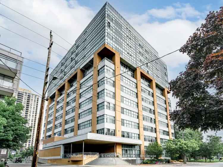 Rent Beautiful Network Lofts Apartment in Toronto with Amenities