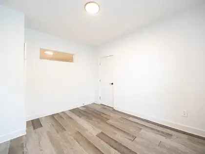 1 room apartment of 95 m² in Montreal