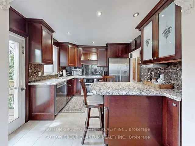 Spacious Family Home in Lorne Park School District