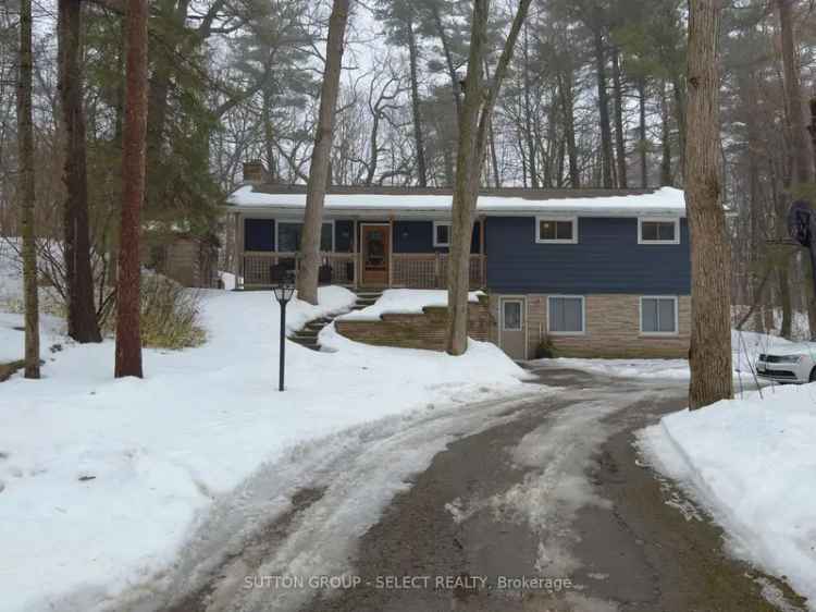 Buy House in Southcott Pines with Parkland Backing and Large Lot