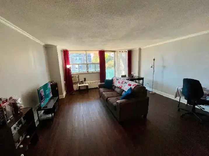 Large 1 Bedroom Apt near Finch Subway - ALL UTILITIES INCLUDED